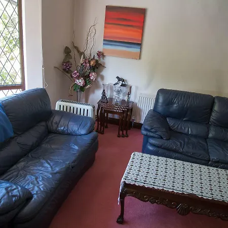 Willow Wood House Bed & Breakfast *